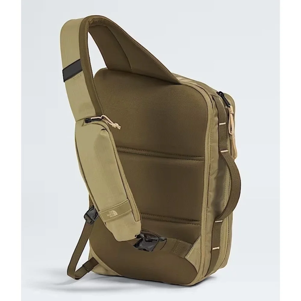The North Face Base Camp Voyager Sling Bag Cedar Sycamore Green NF0A81BNMXO-OS